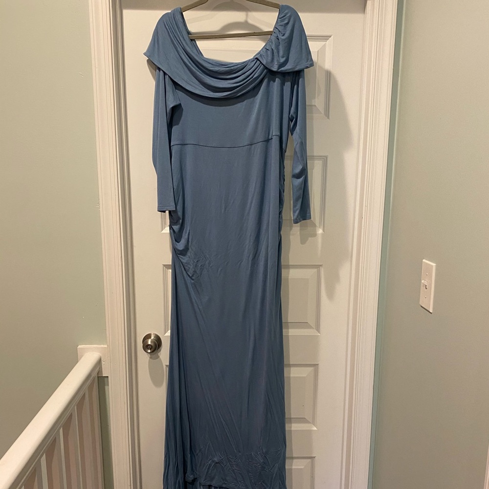 Maternity dress- worn once - Picture 3 of 3